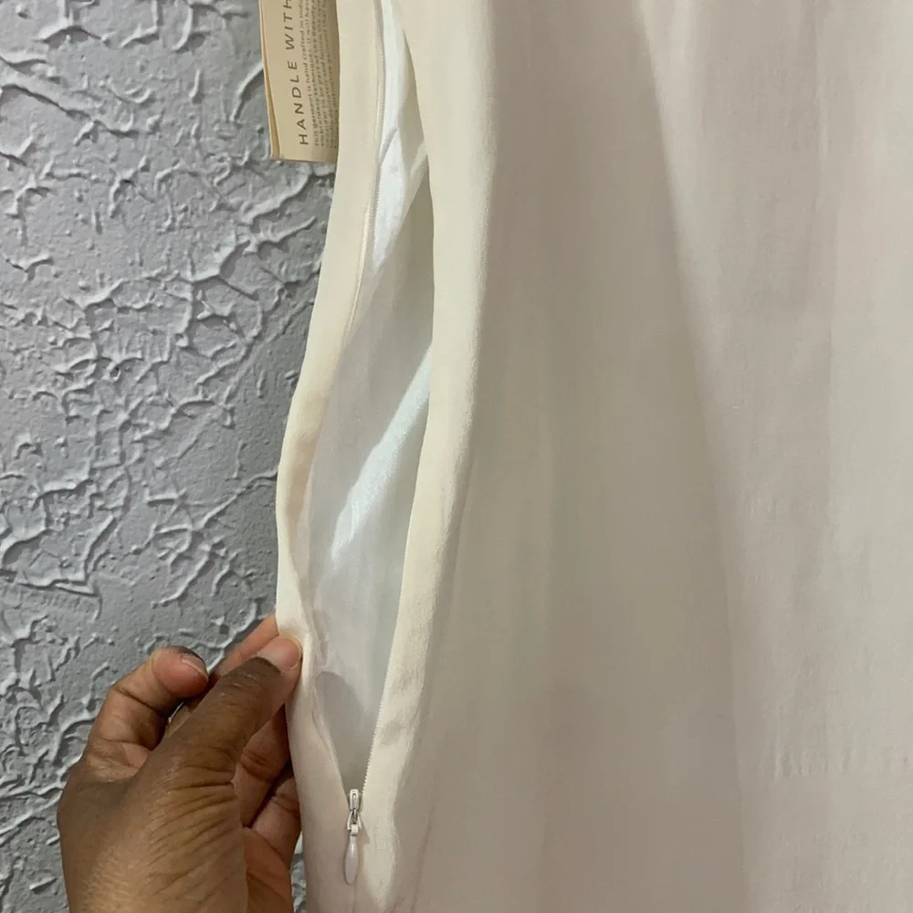 Gryphon NEW 100% Silk Cocktail Dress White Medium Beaded Neckline Flirty Party - Picture 9 of 12